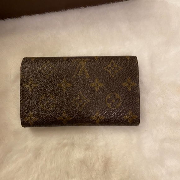Louis vuitton - Picture 2 of 3